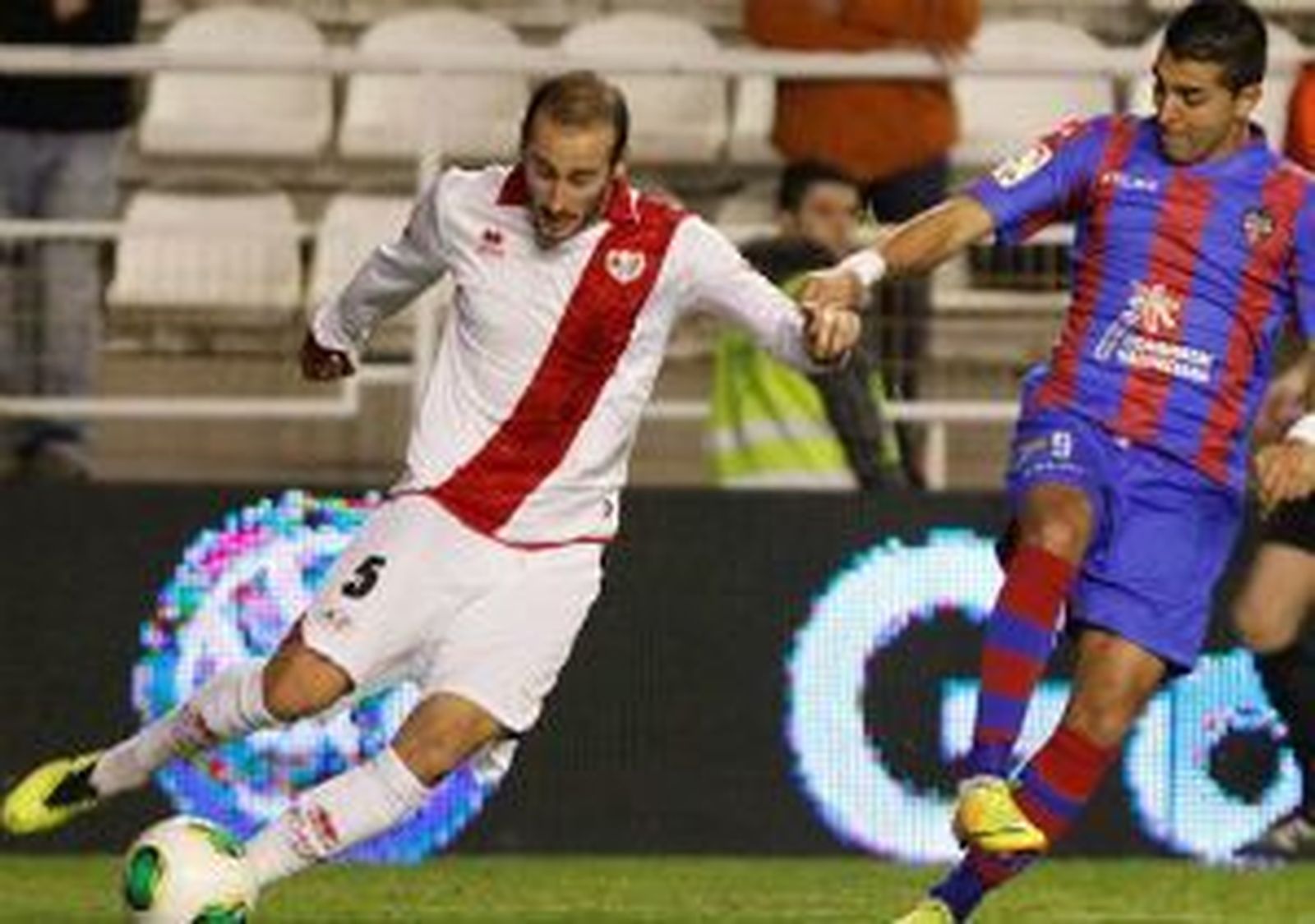 1-0. El Rayo se despide de la Copa ante el Levante