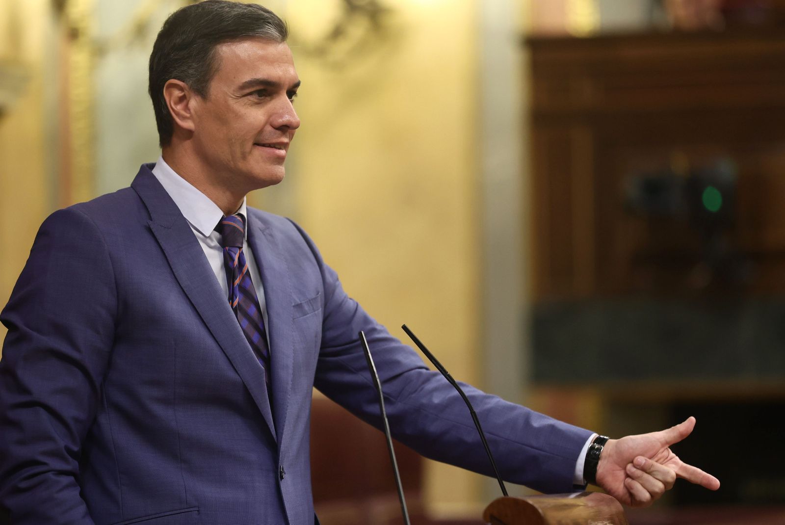 Sánchez aprueba 1.000 millones extra para Defensa en un clima de tensión con sus socios de Gobierno