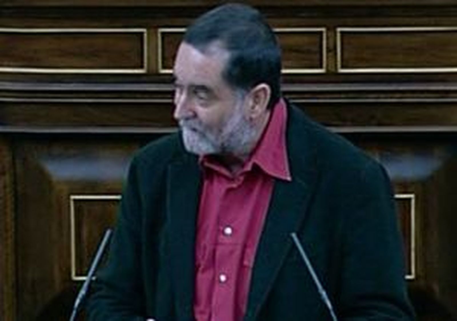 Rajoy confía en "arreglar definitivamente" el fin de ETA desde la legalidad