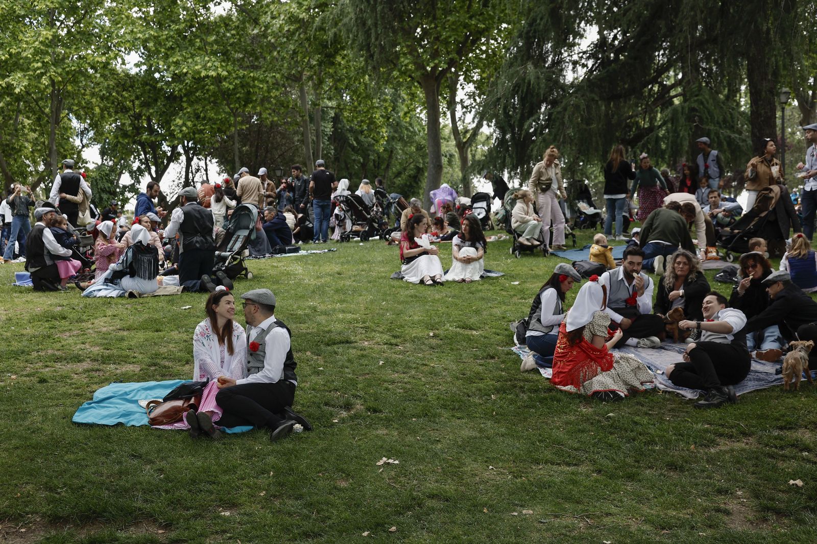 La Pradera de San Isidro, una tradición de cinco siglos que huele a gallinejas y suena a organillo