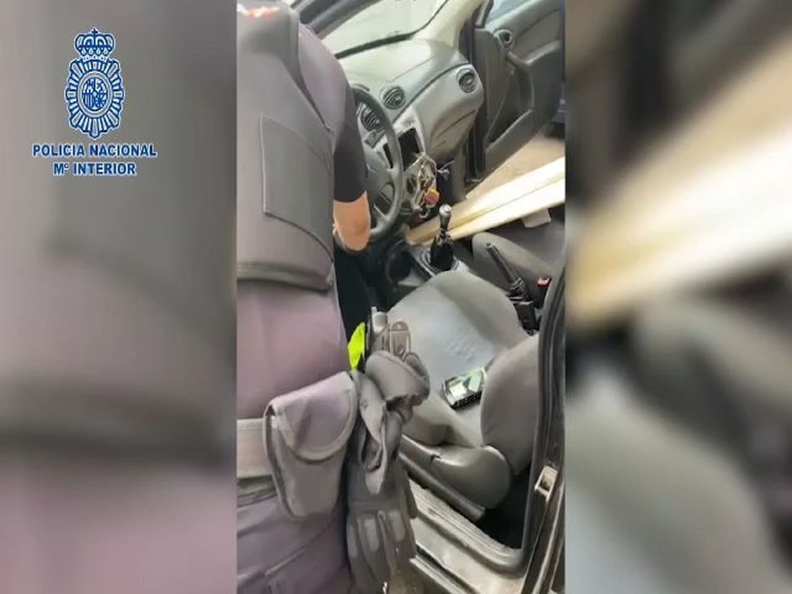Sucesos Madrid: detenido en Ciudad Lineal por llevar algo más que libros en su mochila