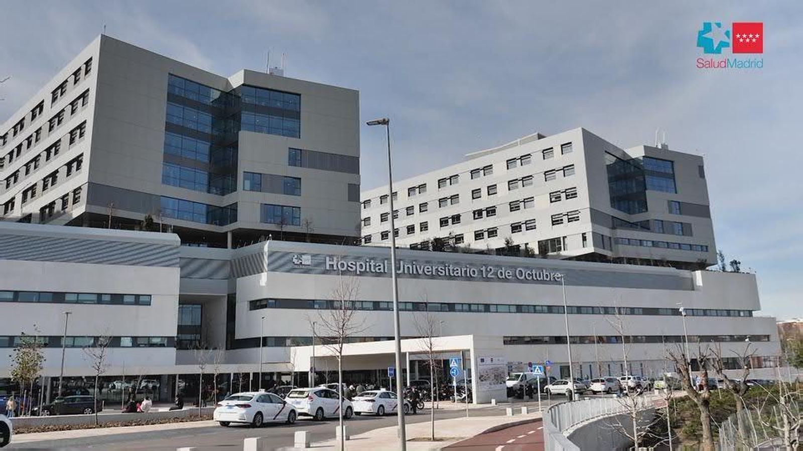 Un bebé es intervenido en el 12 de Octubre, el más pequeño en España en ser operado con cirugía robótica