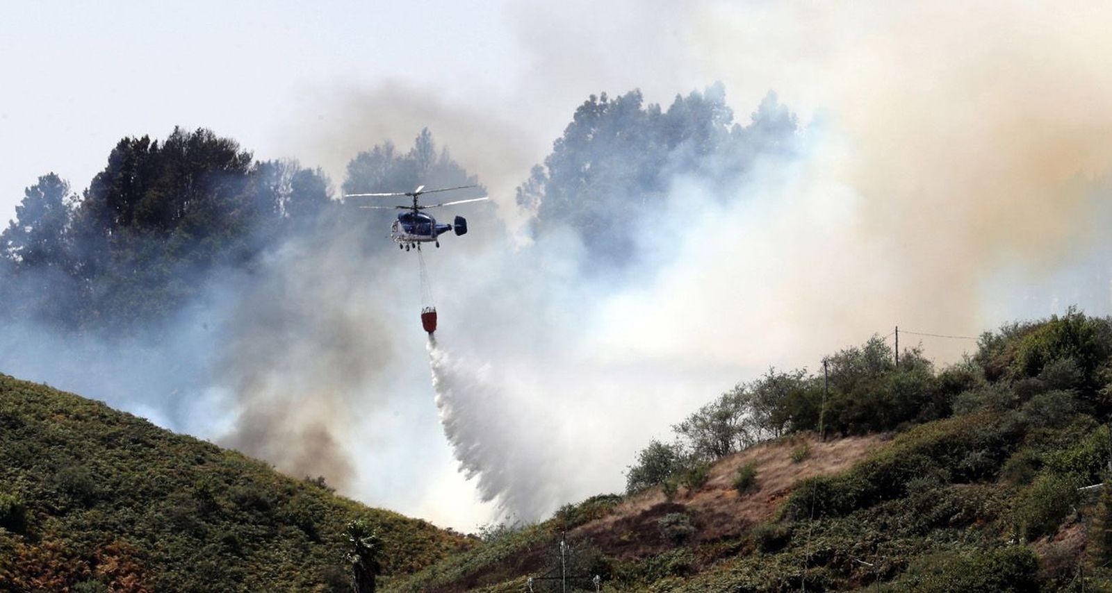 El fuego de Gran Canaria, en fase de contención, afecta a 12.000 hectáreas