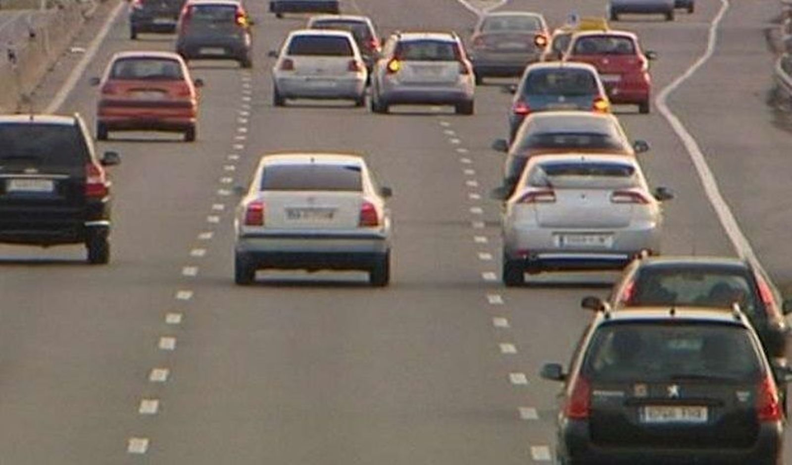 La operación del Puente de Mayo arranca sin fallecidos en las carreteras