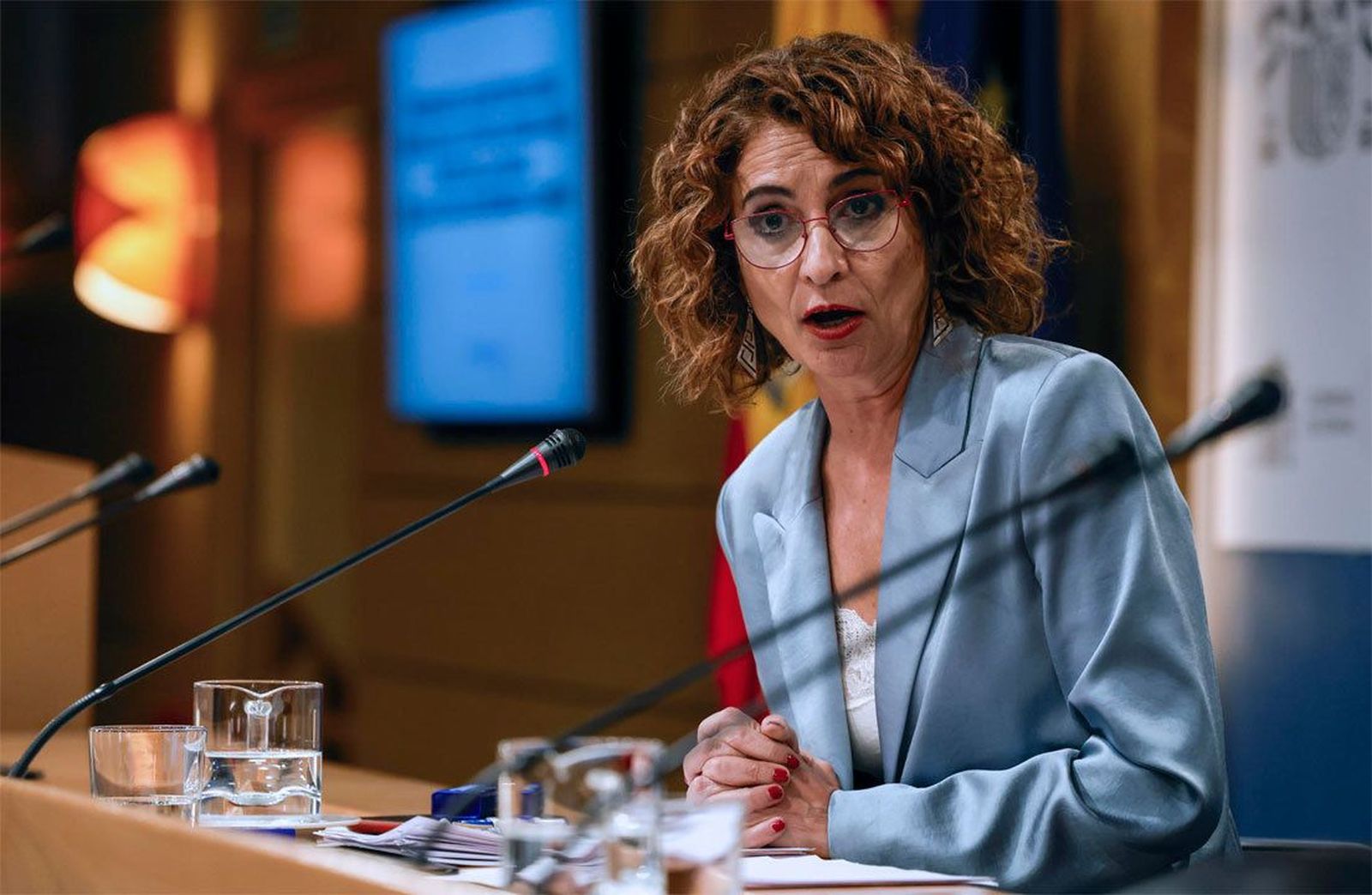 El Senado reprueba a la vicepresidenta Montero con la abstención de Junts