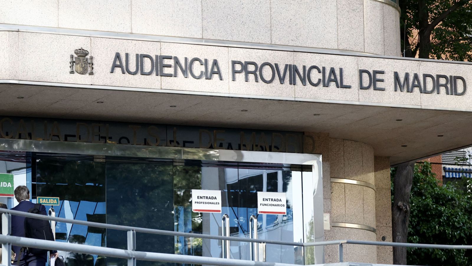 Comienza el juicio al hombre acusado de asesinar a su pareja arrastrándola con su coche en Entrevías