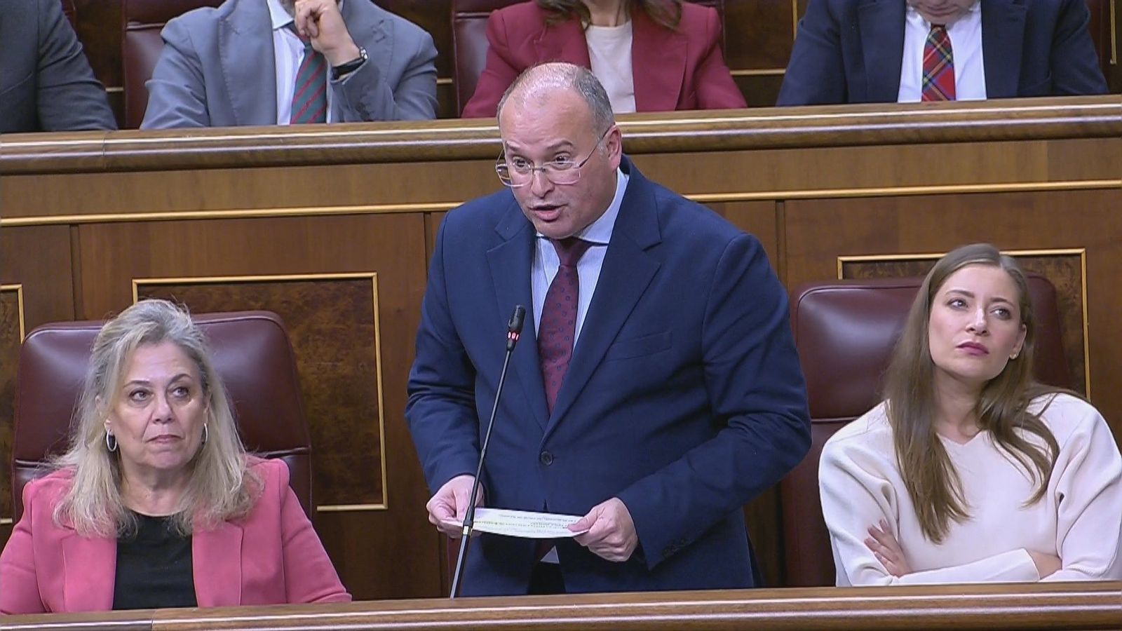 Tellado reprocha al PSOE que excarcele a 'Txeroki' por el apoyo de Bildu y Bolaños le acusa de "sembrar odio"