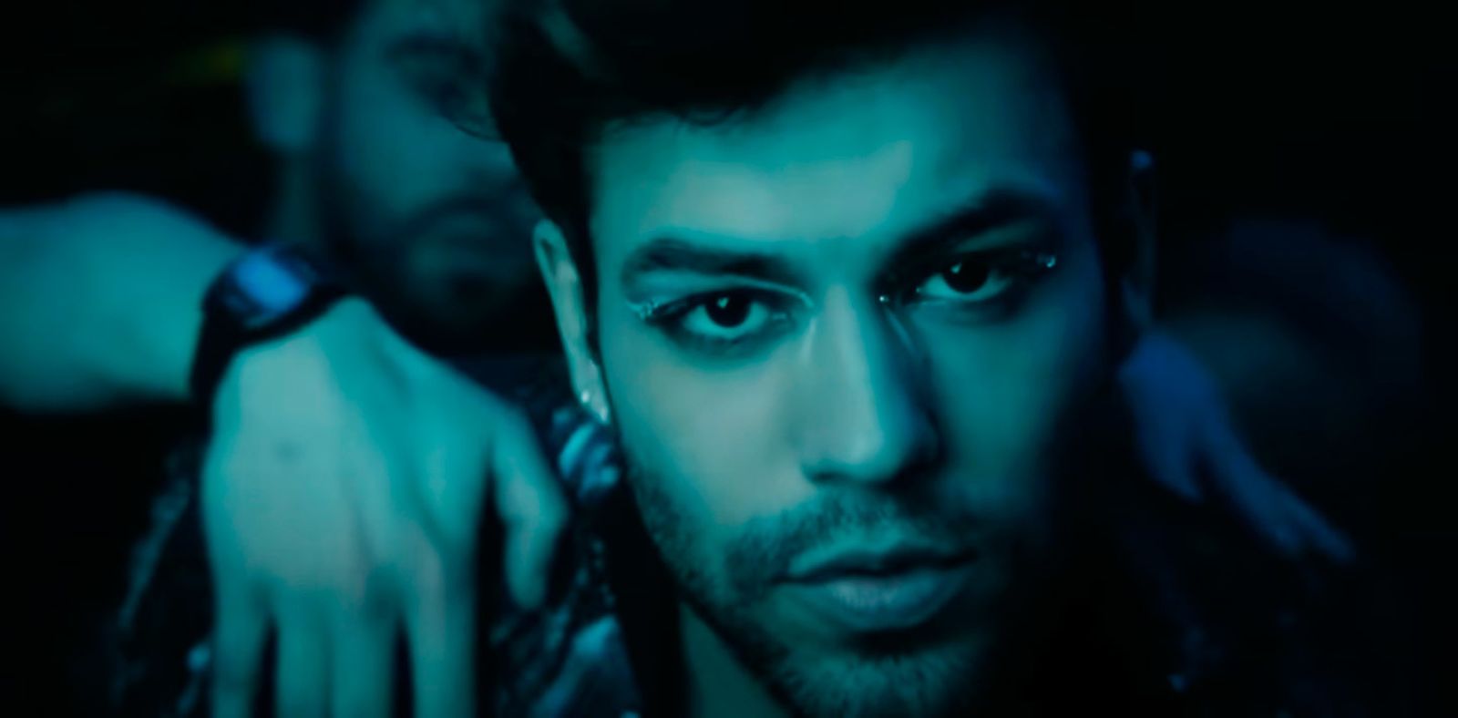 Agoney nos presenta su nuevo single 'Bangover'