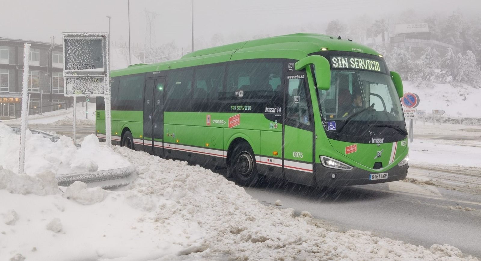 Autobús interurbano en el Puerto de Navacerrada