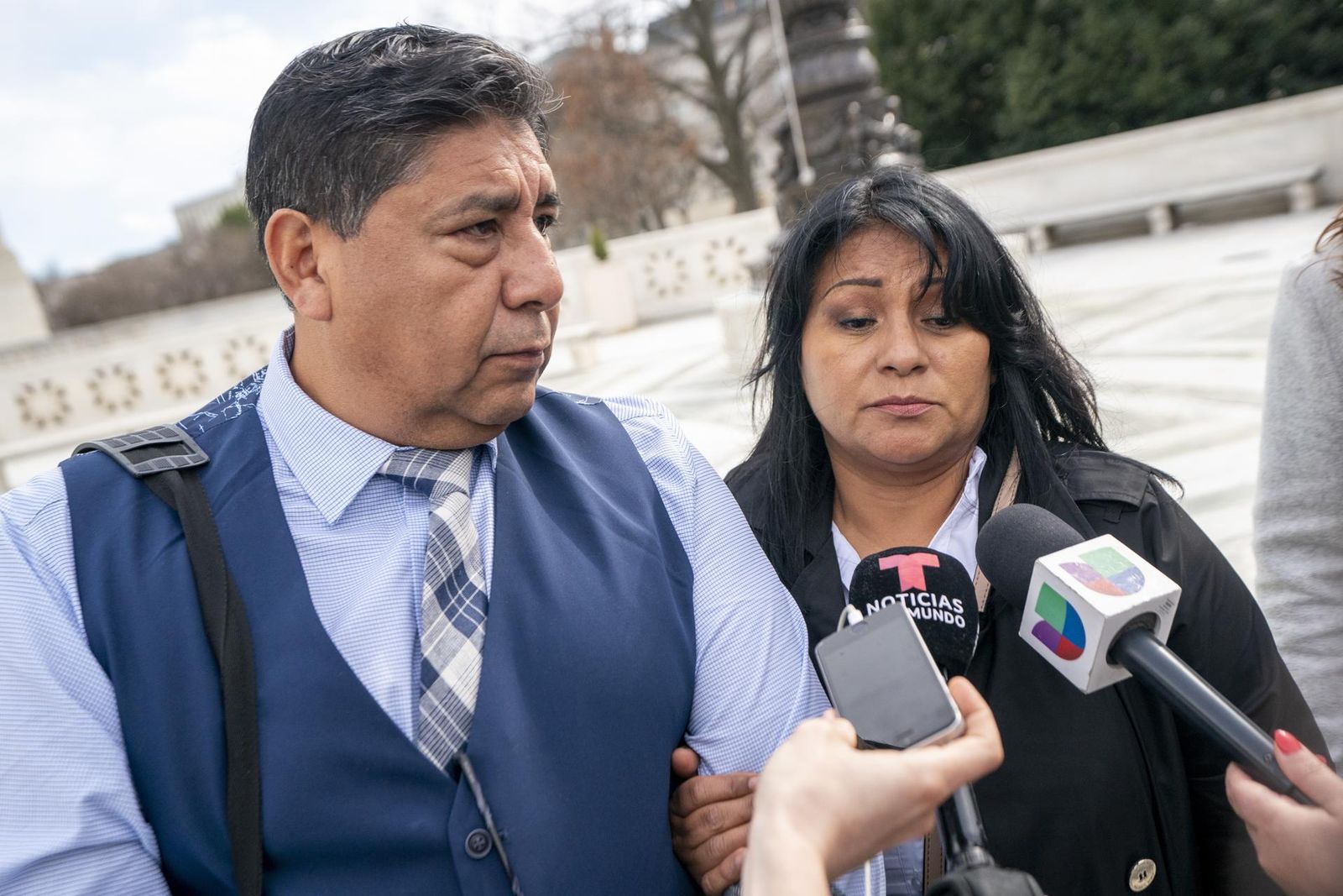 Beatriz Gonzalez y Jose Hernandez. padres de Nohemi, asesinada en 2015 en un atentado del Estado Islámico, demandan a Google