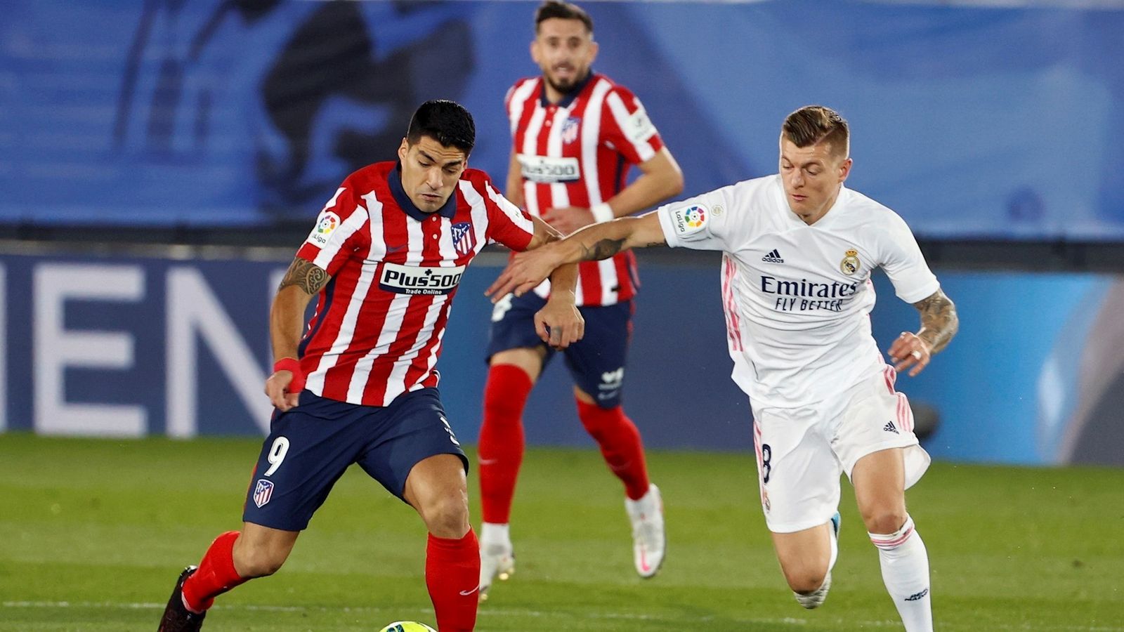 Luis Suárez y Kroos