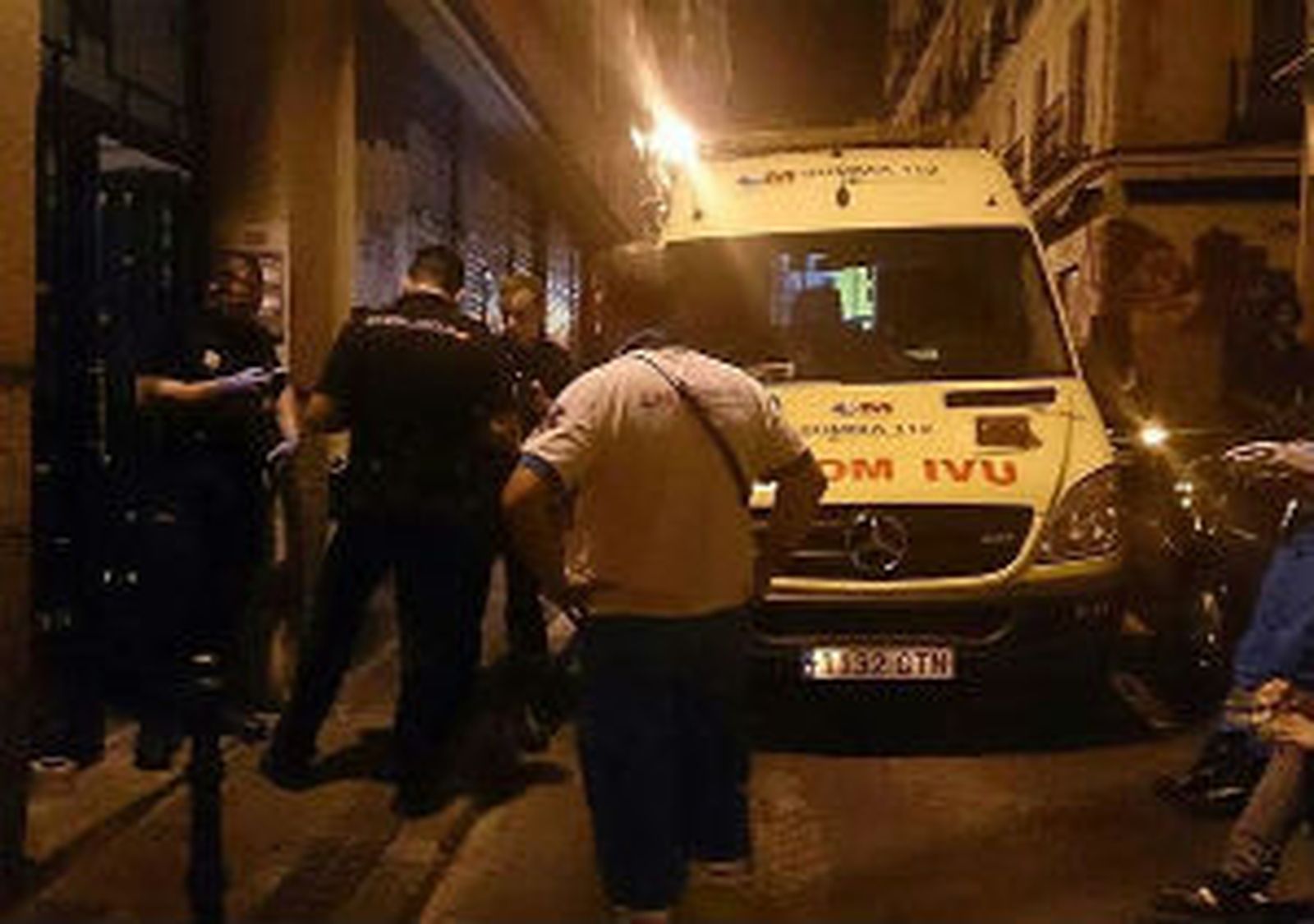 Muere un joven al caer de un tercer piso en la calle La Palma