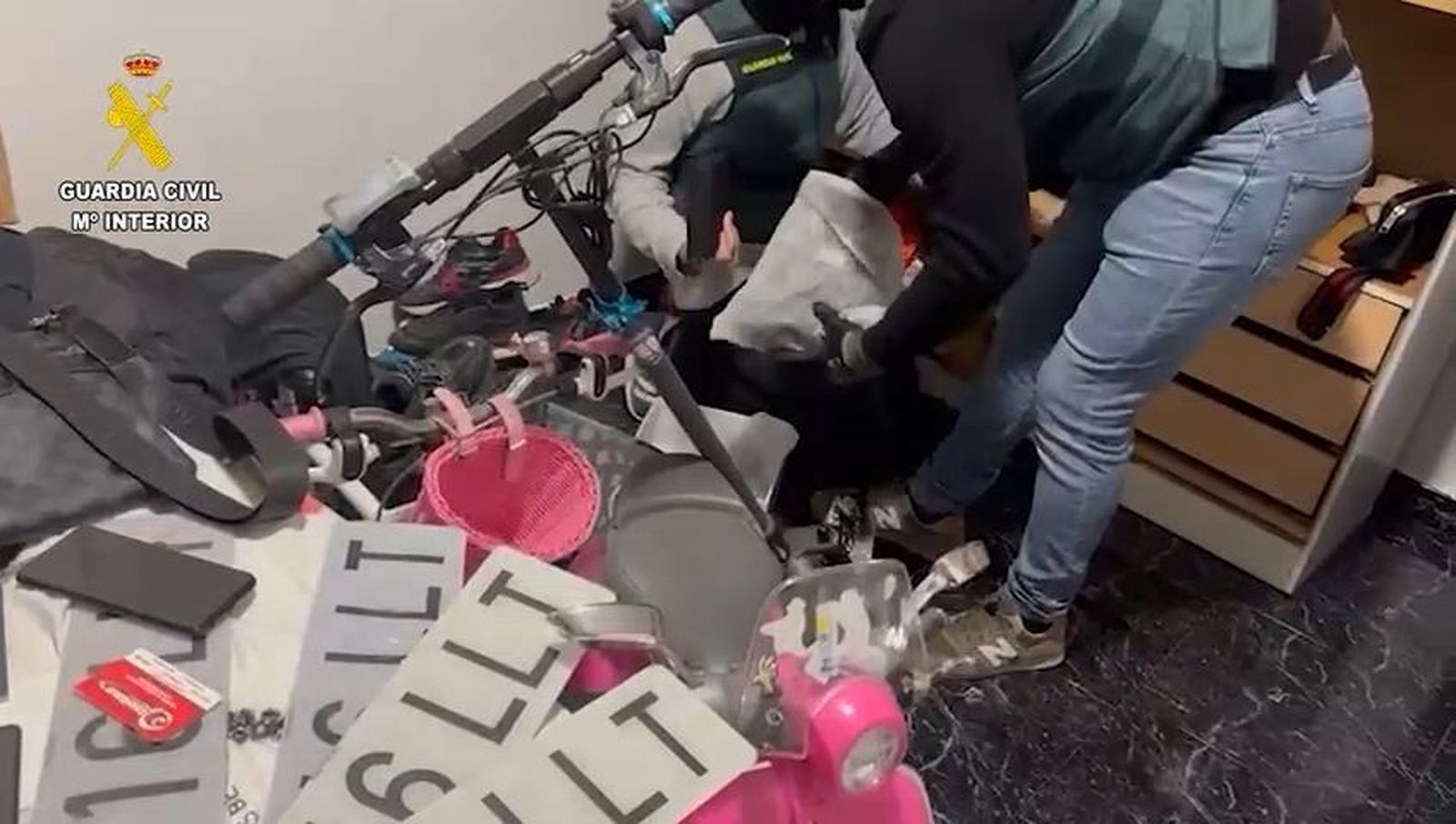 Tres detenidos por el robo de hasta 40 coches de lujo en toda la Comunidad de Madrid