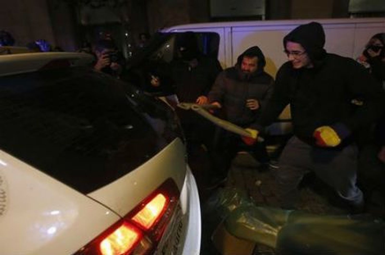 "Rodea el Congreso" concluye con 7 detenidos y 23 heridos