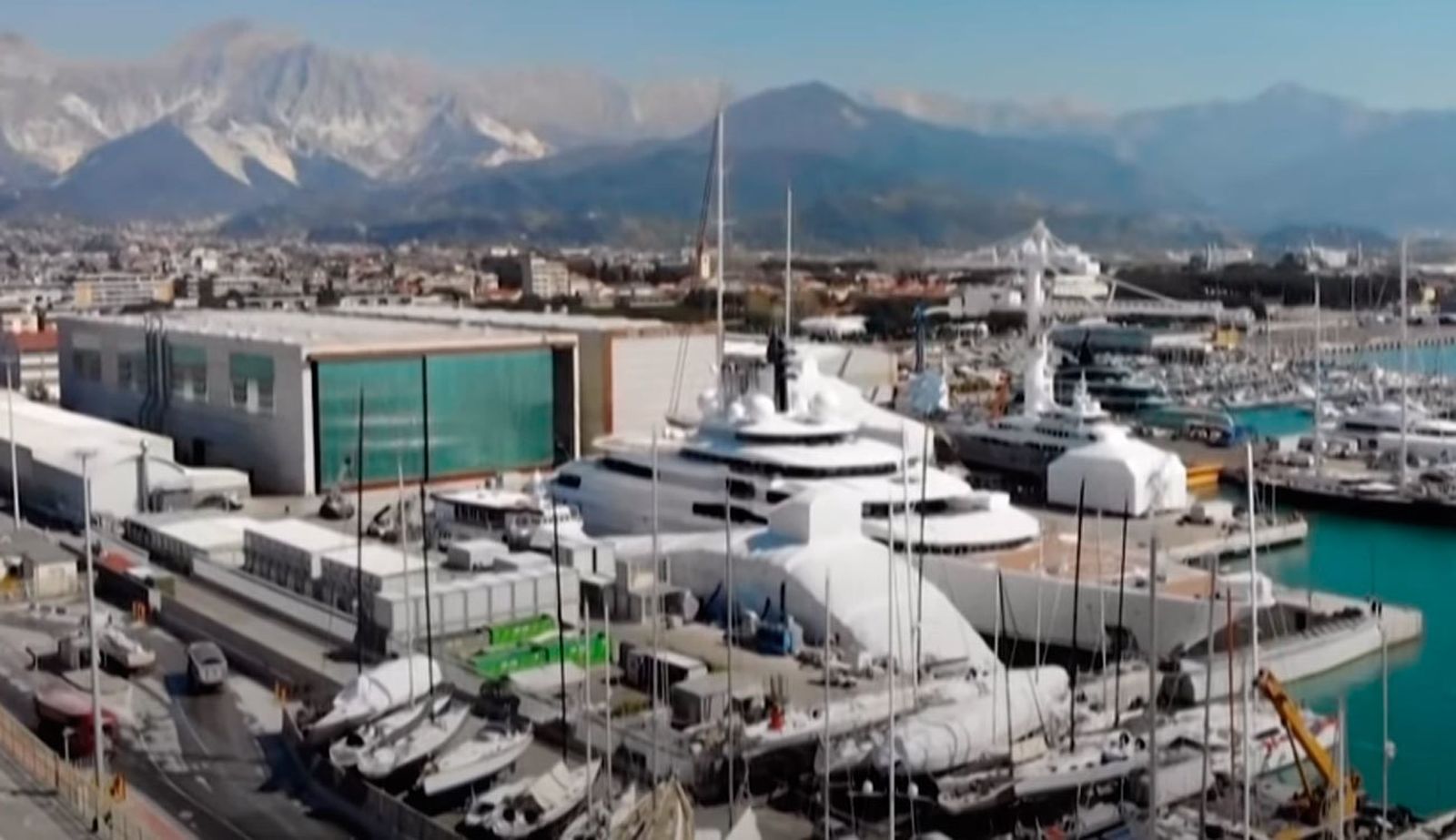 Italia confisca el supuesto yate de Putin valorado en 650 millones de euros