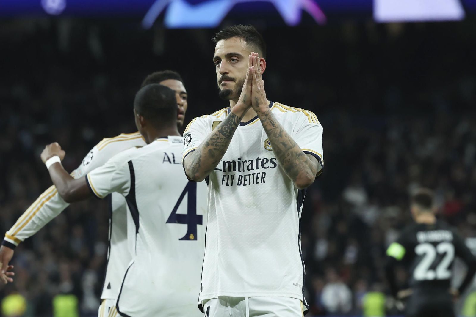 Ancelotti y Bellingham arropan a Joselu