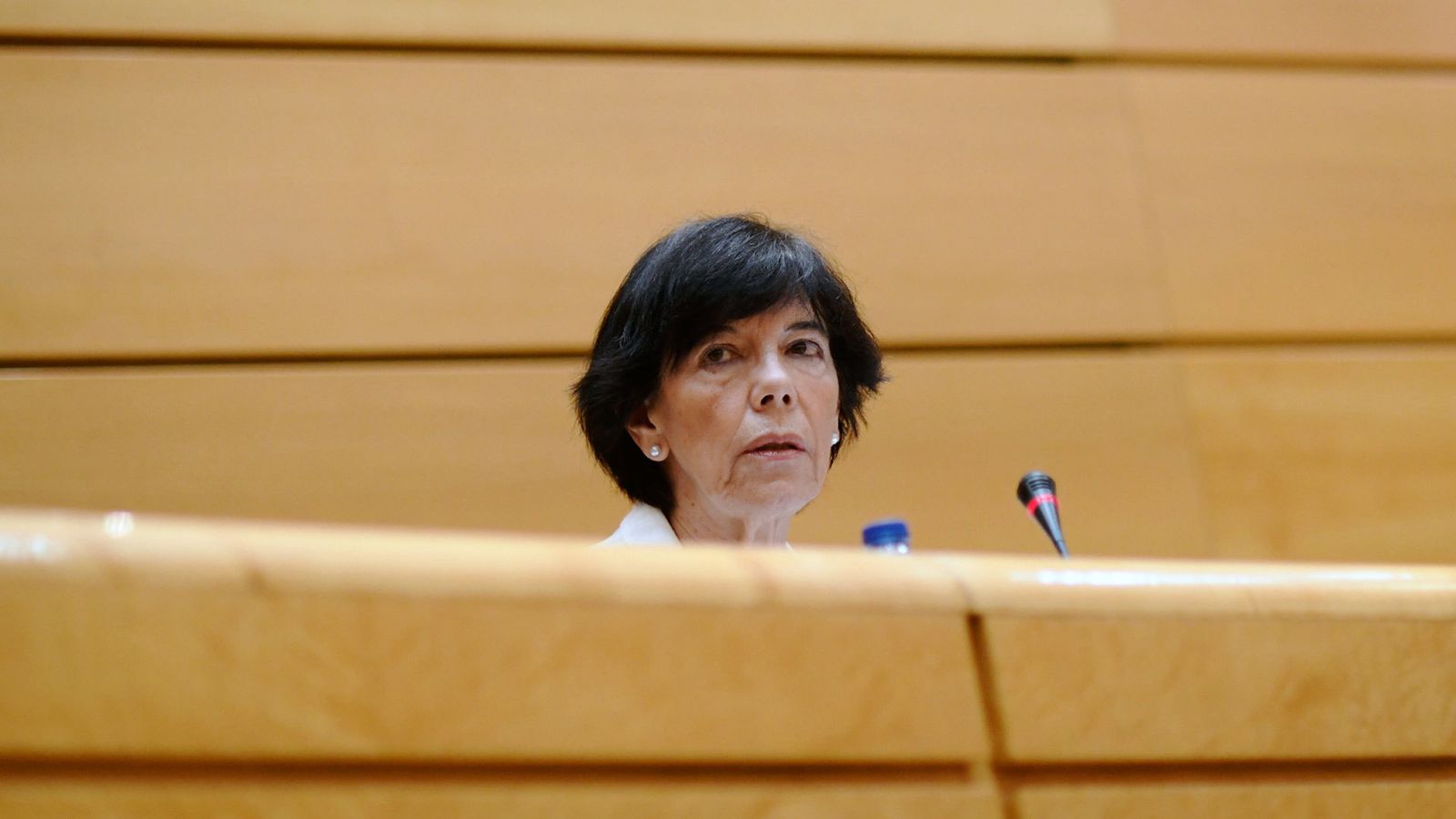La ministra de Educación y Formación Profesional, Isabel Celaá, durante su comparecencia en el Senado.