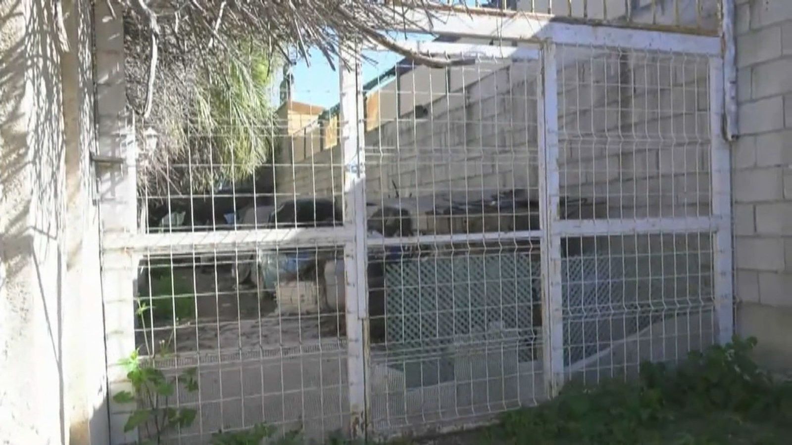 Una mujer de 38 años denuncia a su pareja por tenerla encerrada y agredirla  en Murcia desde 2024