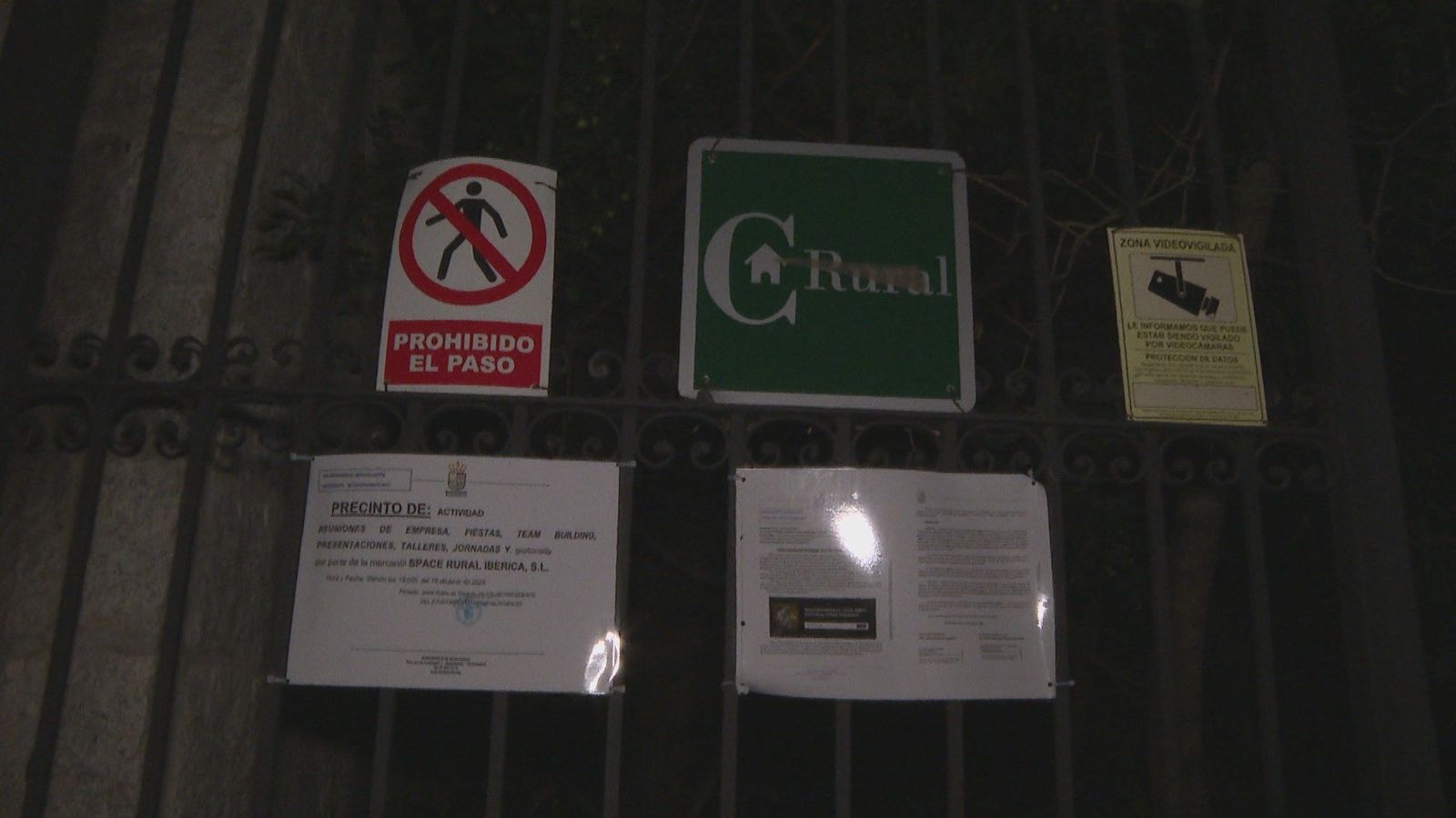 Desalojada una fiesta ilegal en una finca de Navalafuente que se encontraba precintada por no tener licencia