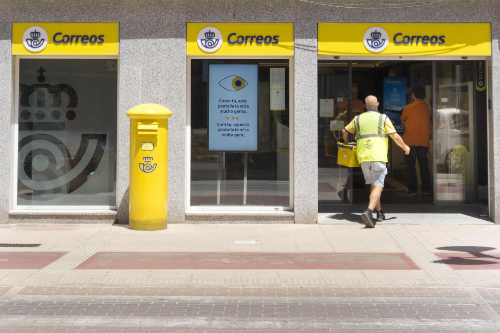 Correos tiene falta de personal
