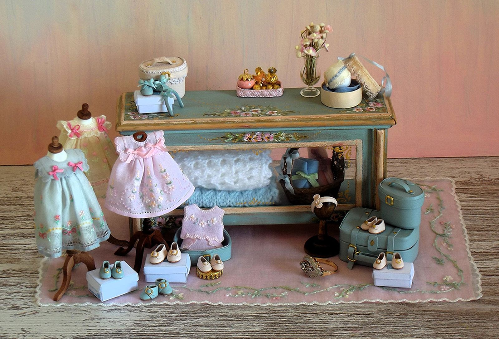 Miniaturas de accesorios y muebles