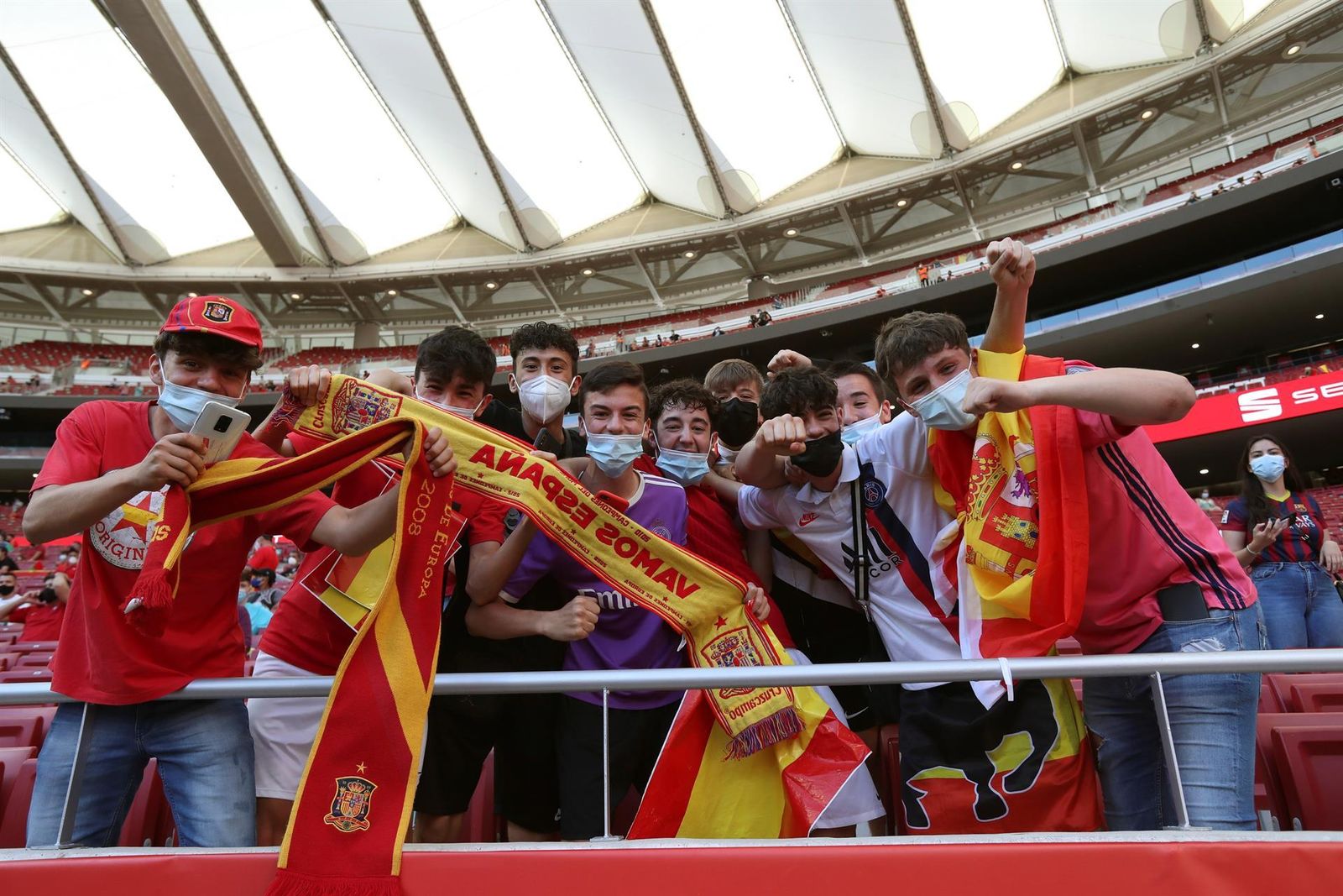 Aficionados en el estadio Wanda Metropolitano