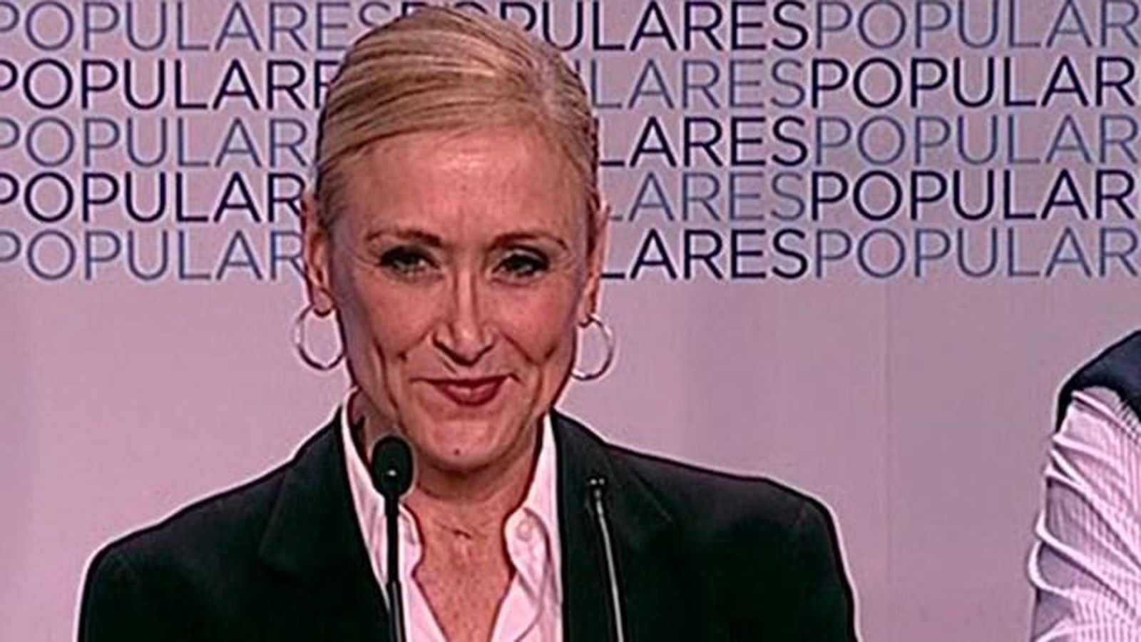 Cifuentes pide "colaboración"