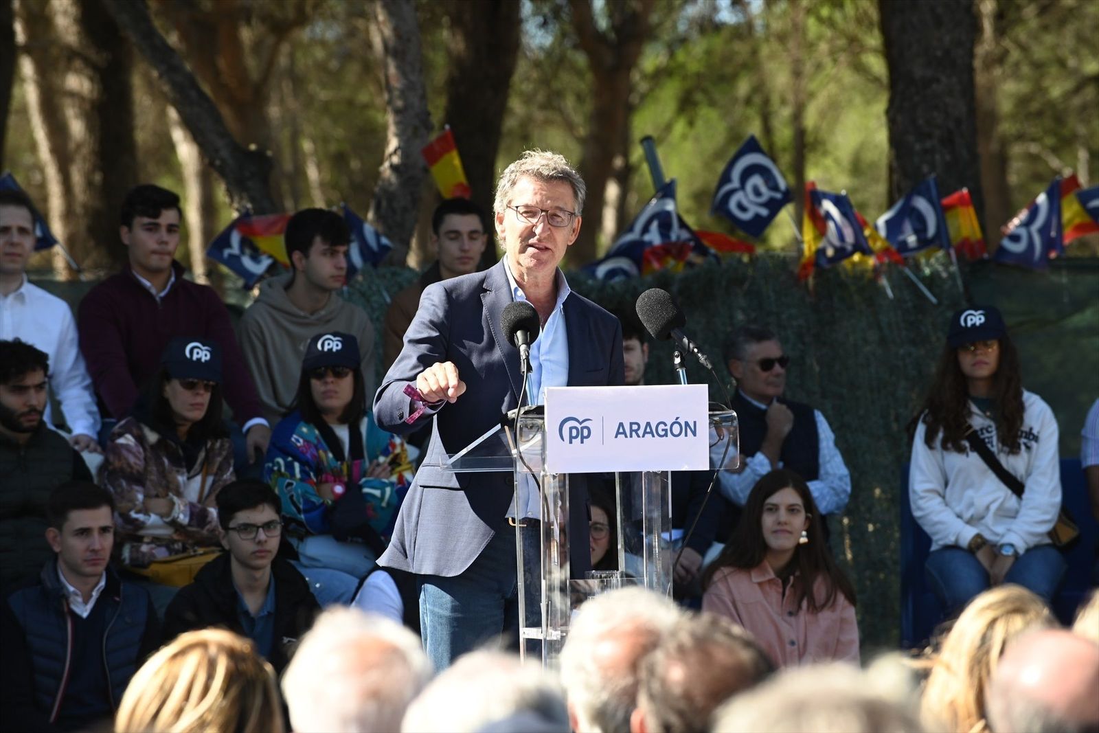 Feijóo propone que los permisos para familias monoparentales sean de 26 semanas