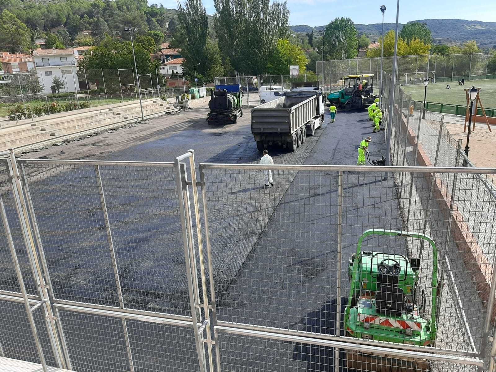 Obras de renovación de las pistas deportivas de Villar de Olmo