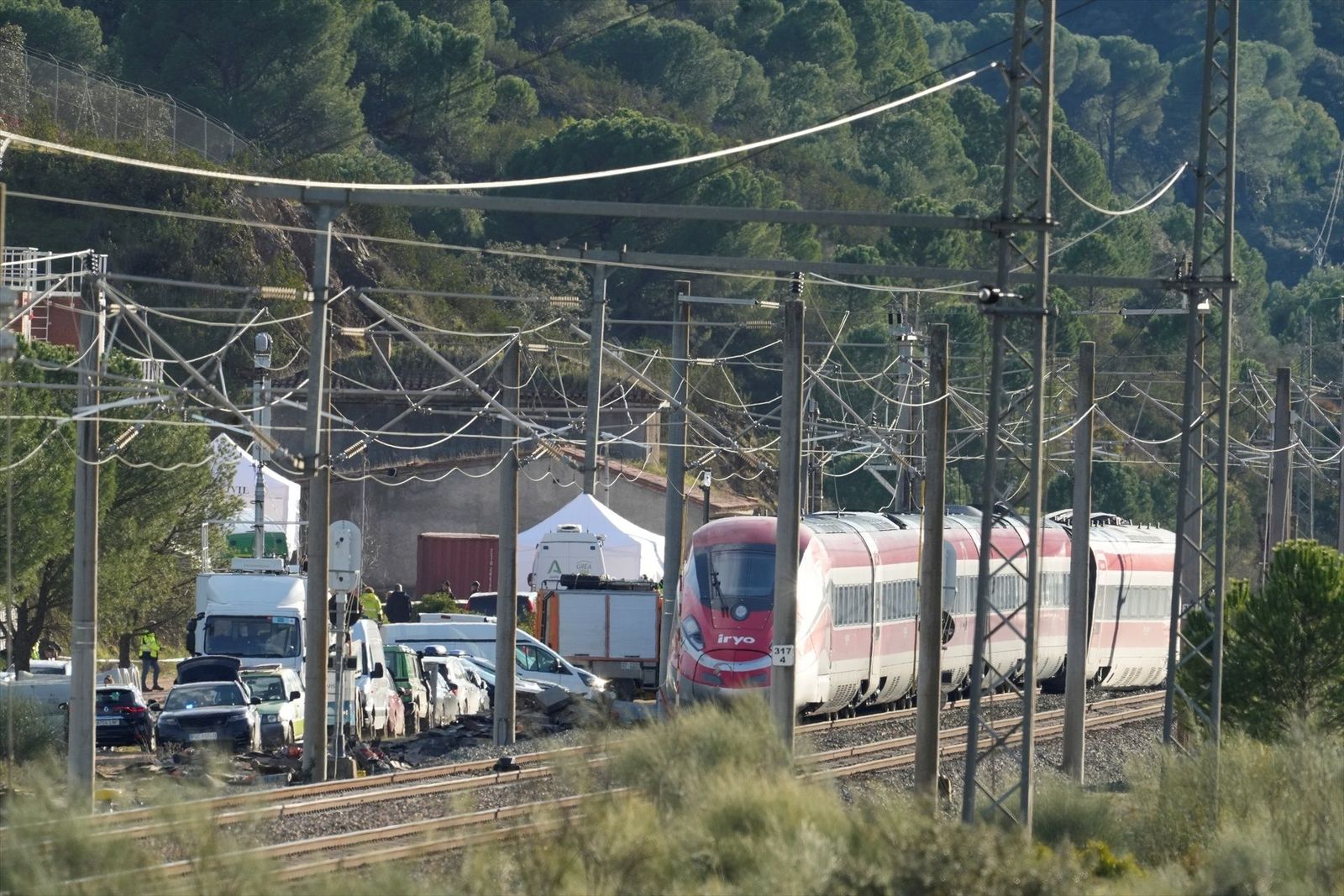 La Guardia Civil pide inmovilizar el vagón 6 del Iryo, el primero que descarriló en el accidente