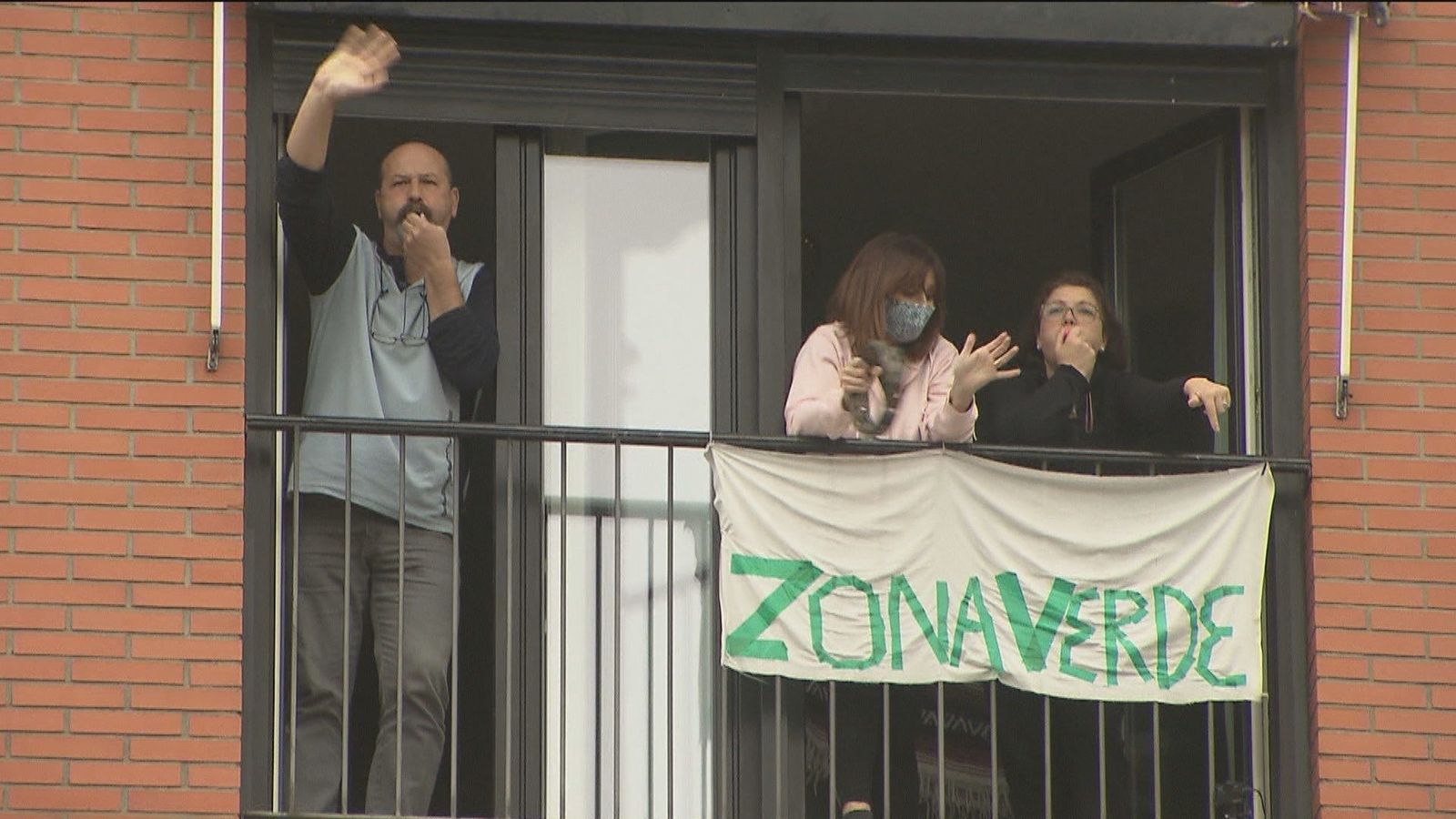 Protesta vecinal en Pacífico contra la construcción de una sede de Policía Municipal y del Samur