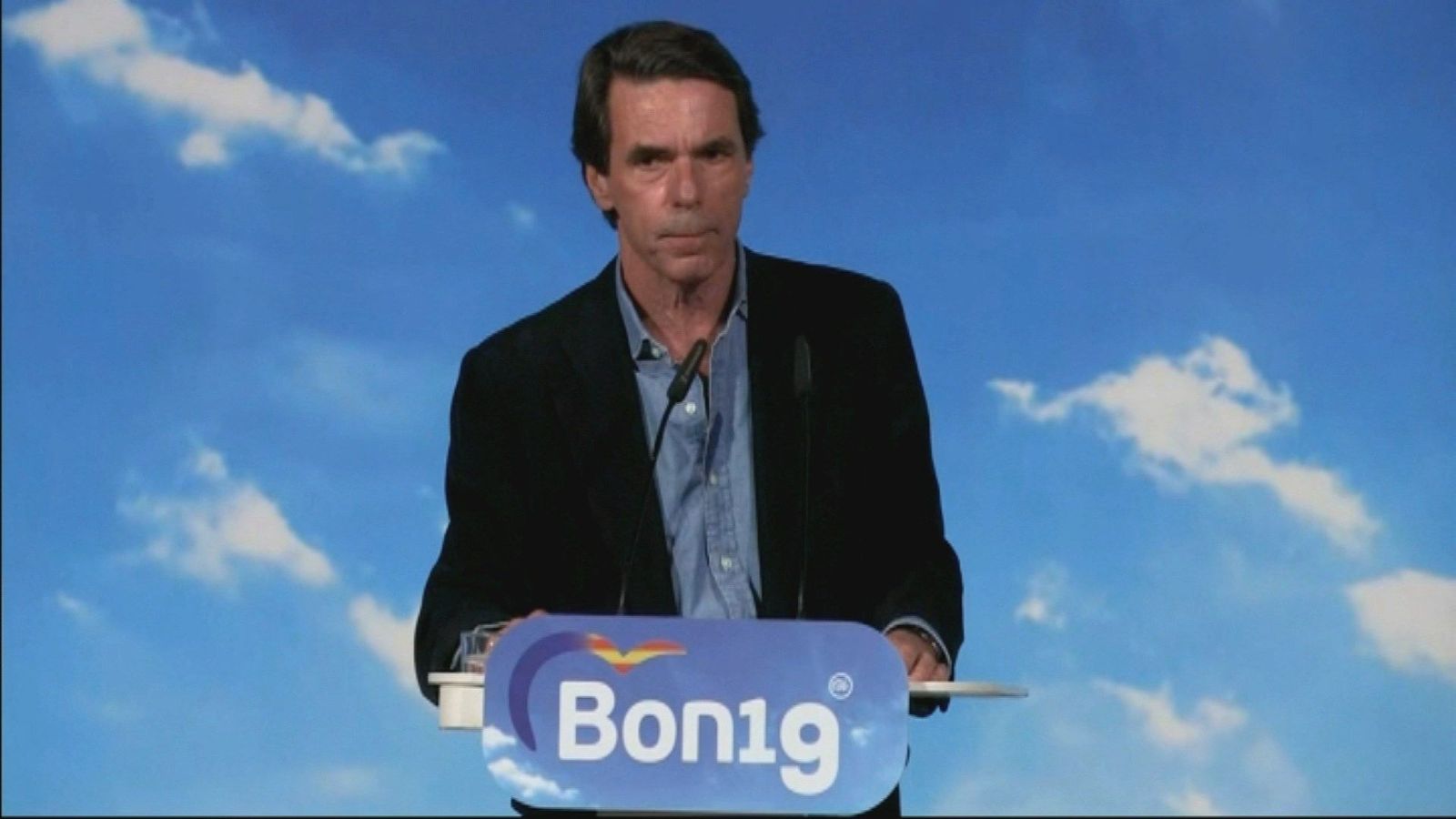 "A mí nadie me habla de una derechita cobarde", dice Aznar