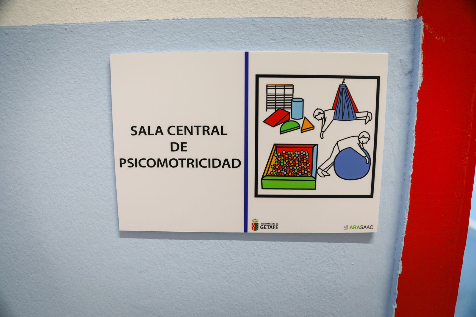 Uno de los nuevos pictogramas instalados en edificios municipales de Getafe