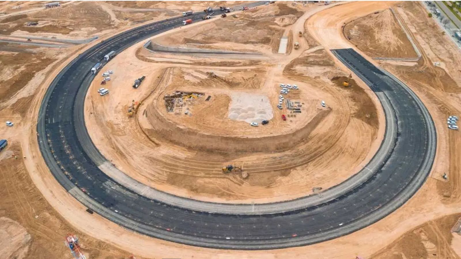 La espectacular curva Monumental, del Madring, ya está asfaltada