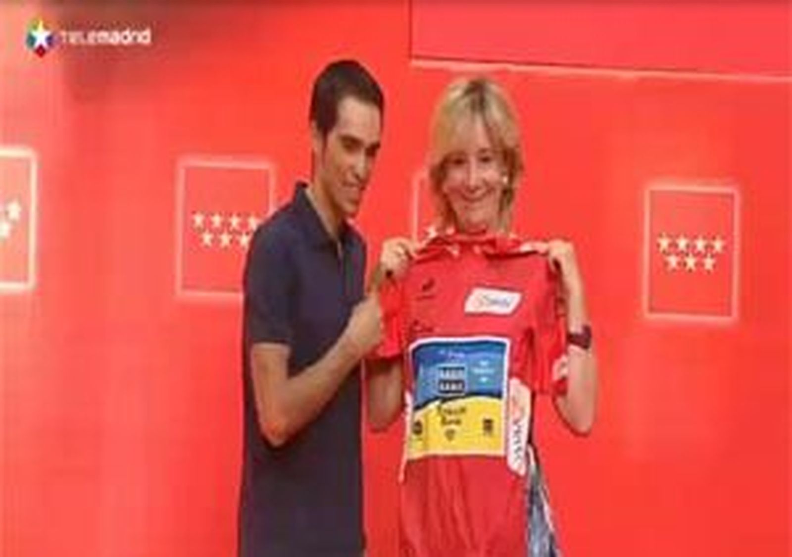 Aguirre felicita a Contador y recuerda los "tiempos tan difíciles pasados"