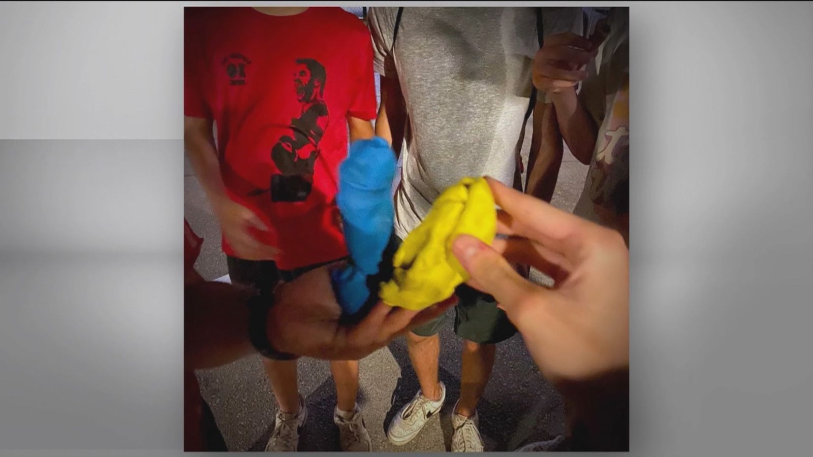 gymakana de contenido sexual para niños en Vilassar de Mar