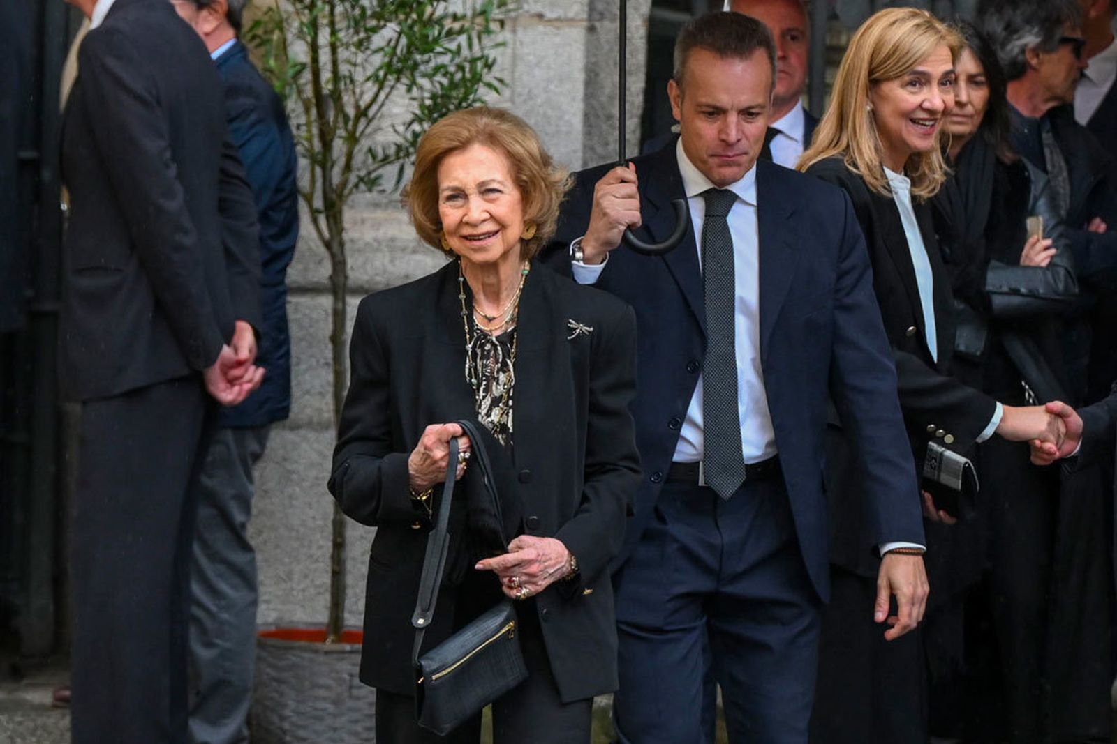 La Reina Sofía,ingresada en la Clínica Ruber de Madrid  por infección del tracto urinario con evolución "favorable"