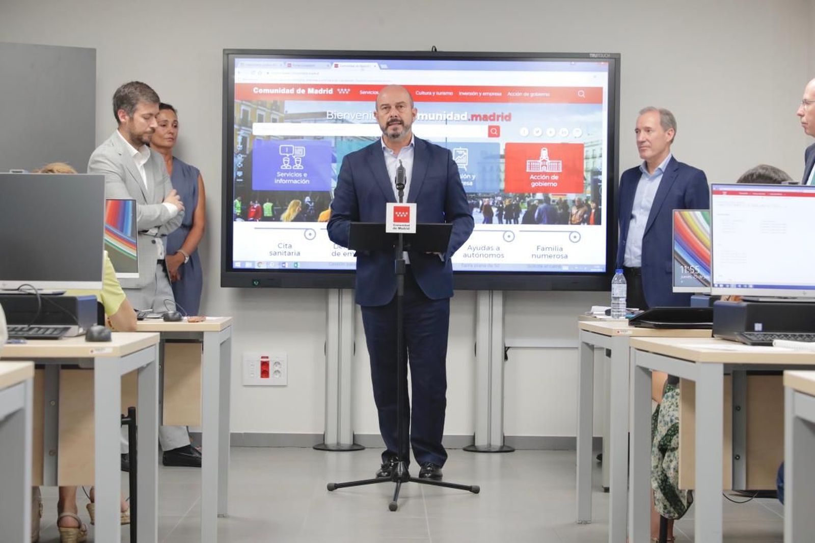 La Comunidad de Madrid lanza el pionero Bono Formación para desempleados