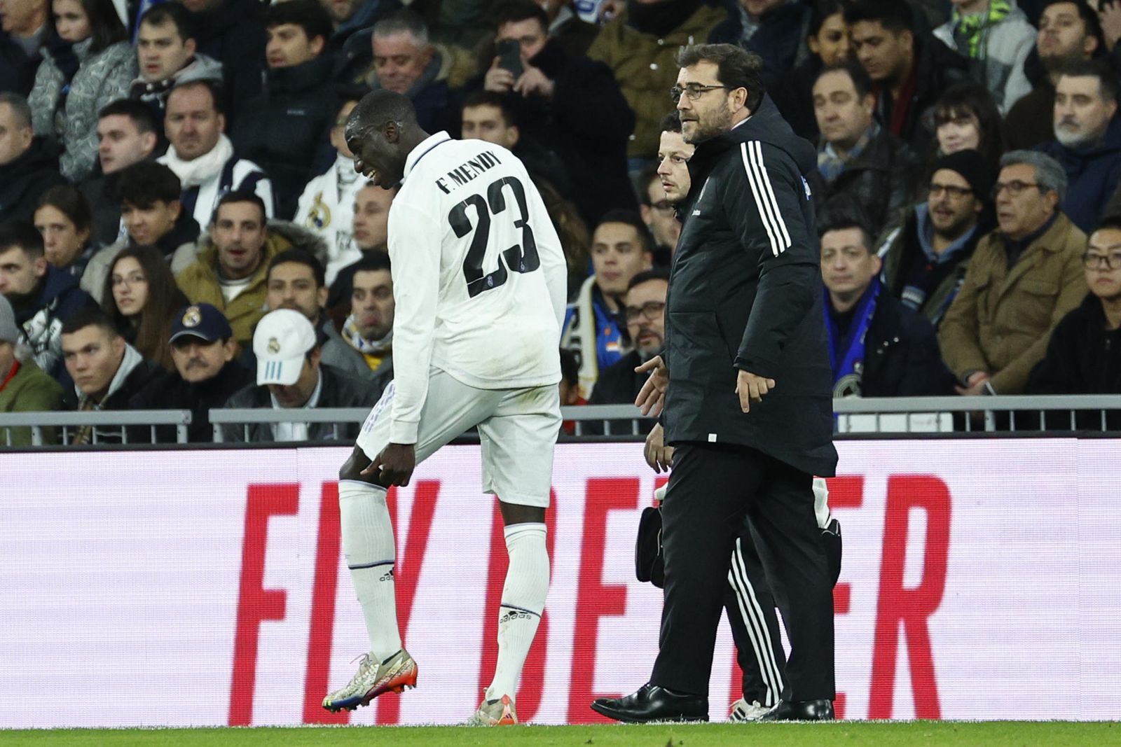 Mendy, lesionado