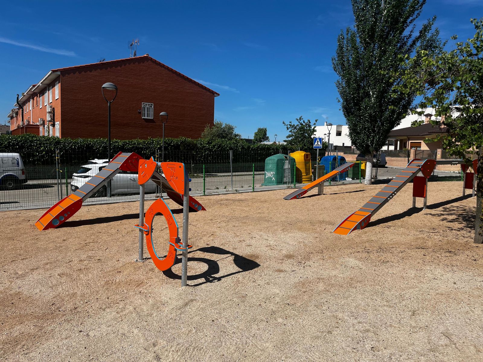 Nuevos juegos infantiles en el parque Poeta Vicente Martín de Torrejón de la Calzada