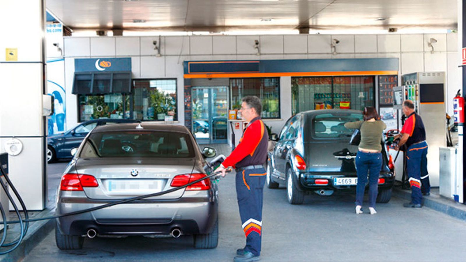 Bajan los precios en mayo, según el IPC por el abaratamiento de los combustibles