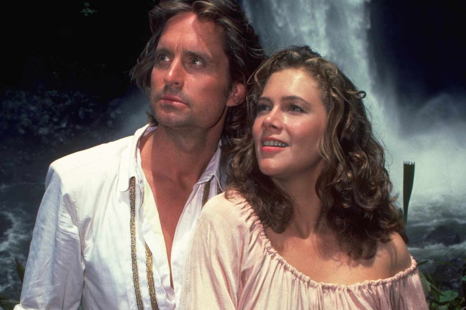 Michael Douglas y Kathleen Turner