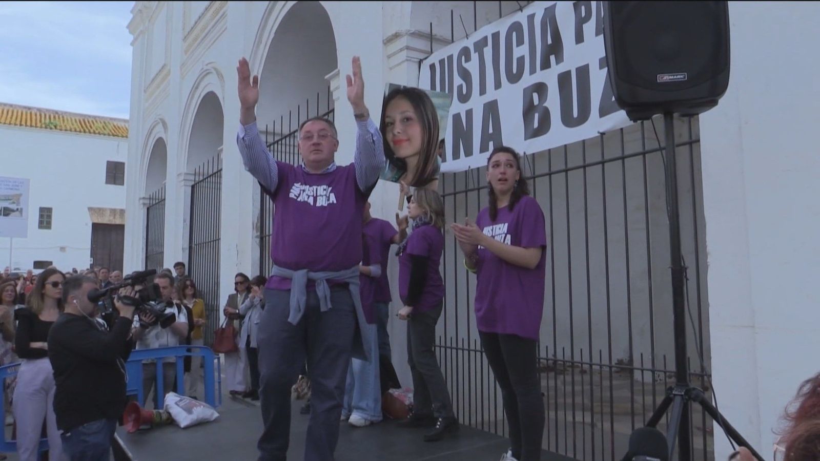 La lucha de los padres de Ana Buza por esclarecer la muerte de la joven calificada como suicidio