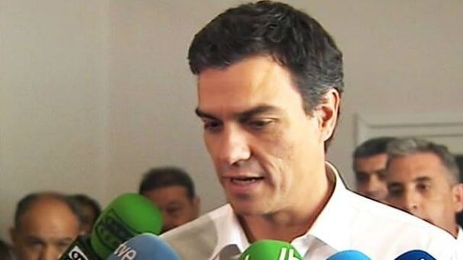 Los candidatos a la secretaría general del PSOE empiezan oficialmente su campaña