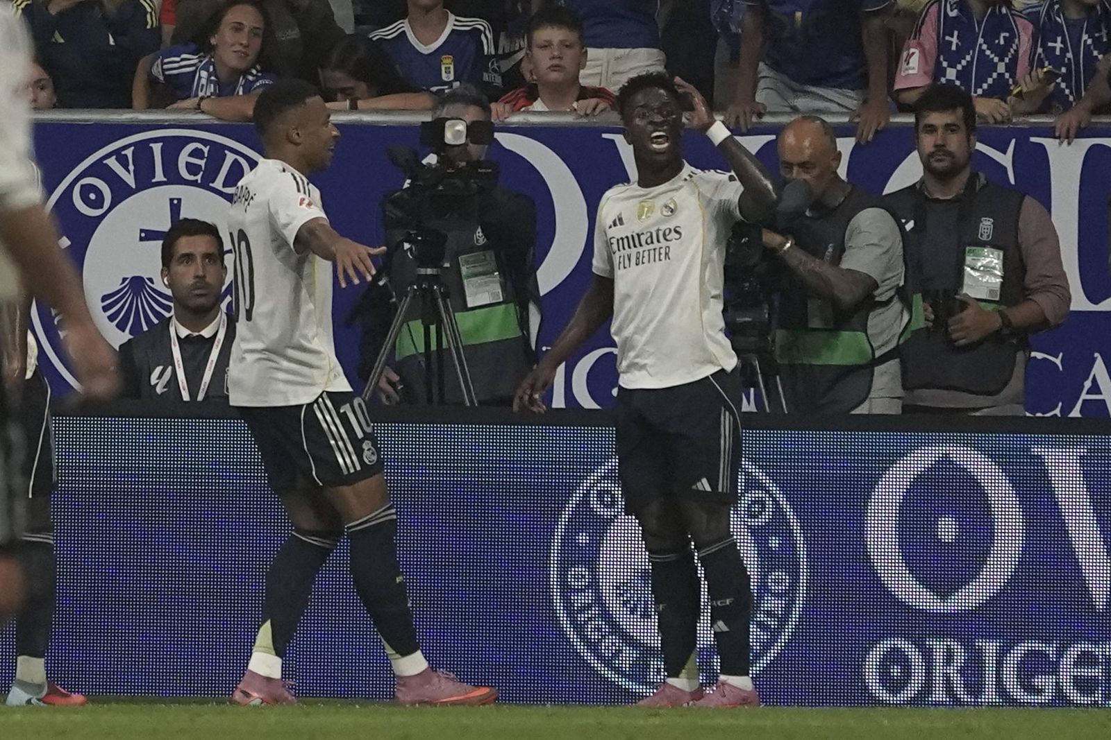 Vinícius, en el duelo ante el Oviedo