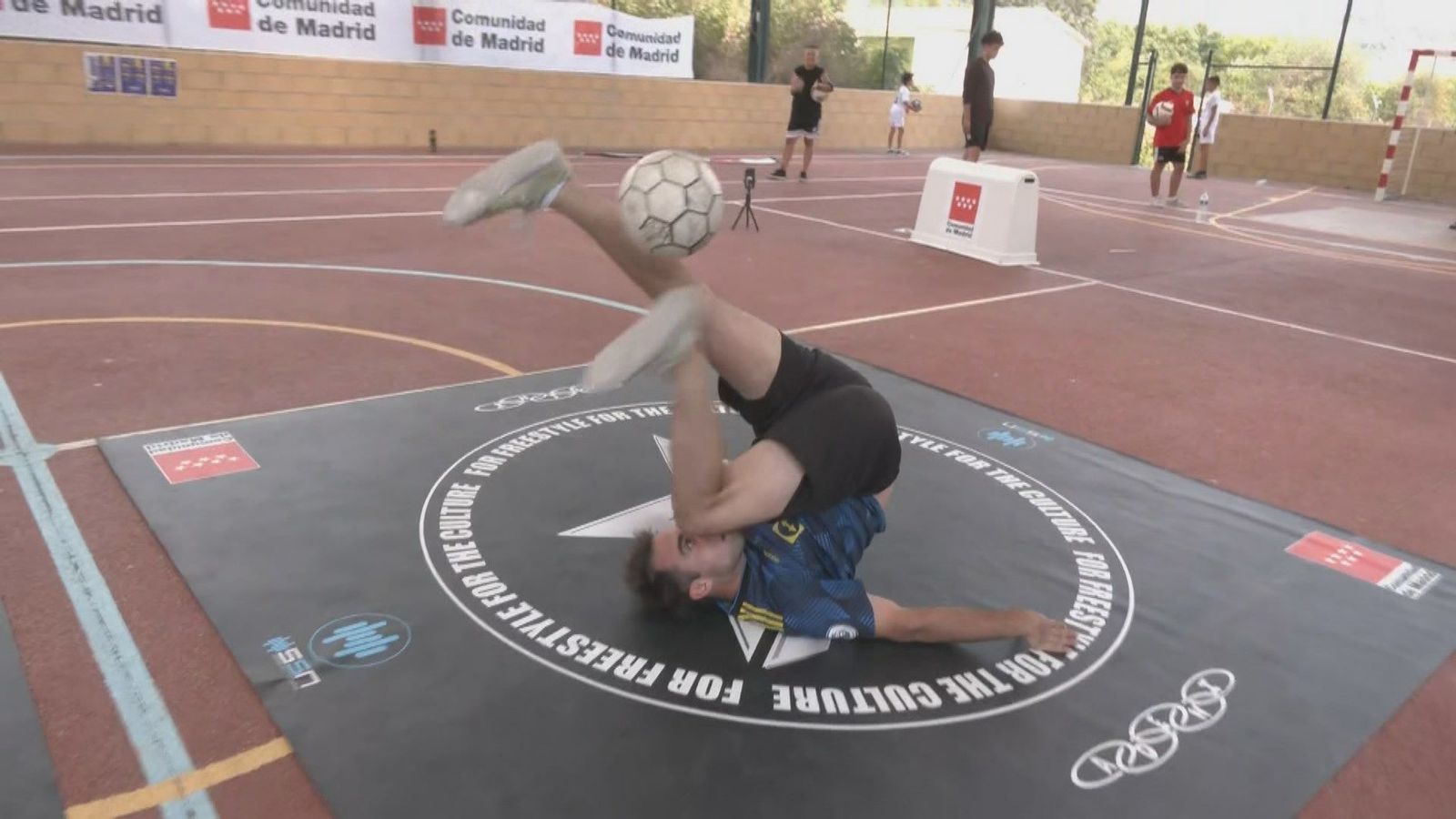 Campeonato internacional de freestyle fútbol en la Sierra Norte de Madrid