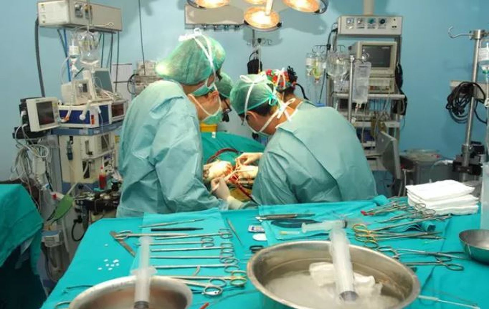 Los trasplantes y donaciones descienden un 16 % por la COVID en Madrid