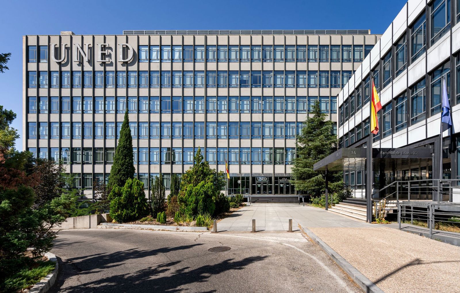 UNED