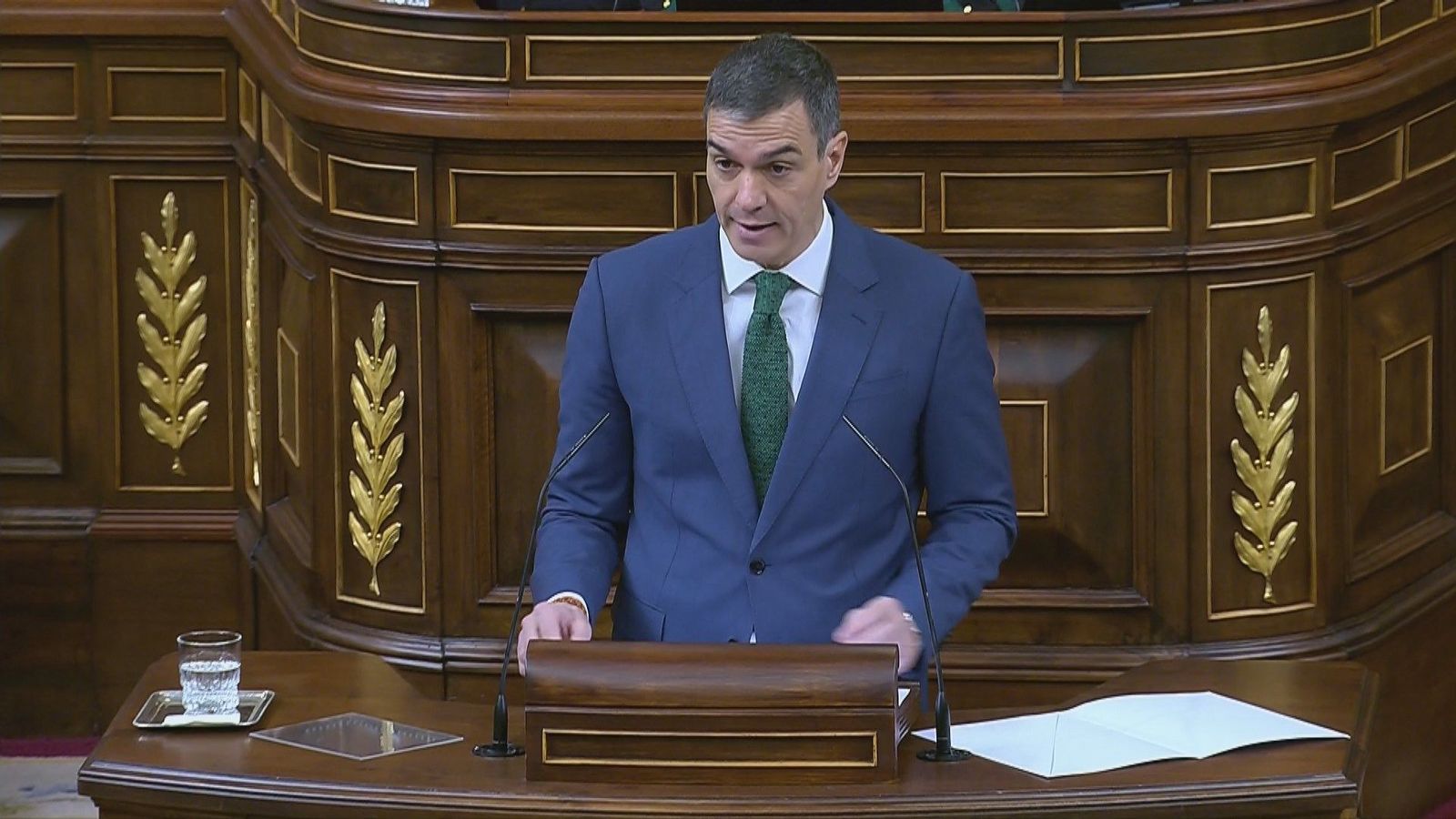 Sánchez confirma que subirá el gasto en Defensa al 2% del PIB pero sin tocar el gasto social