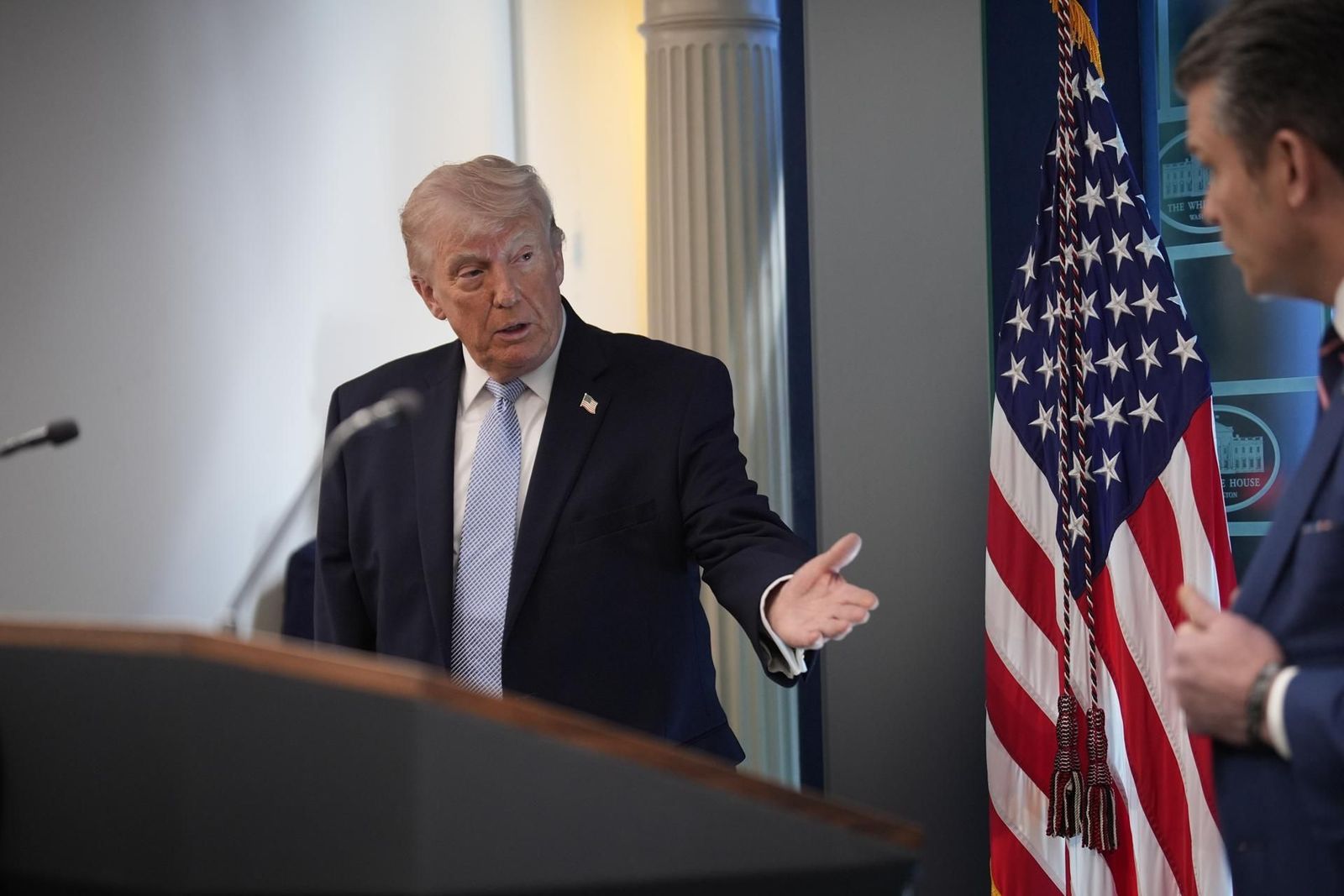 La última amenaza de Trump a Irán "puede ser arrasado en una sola noche y podría ser mañana mismo"
